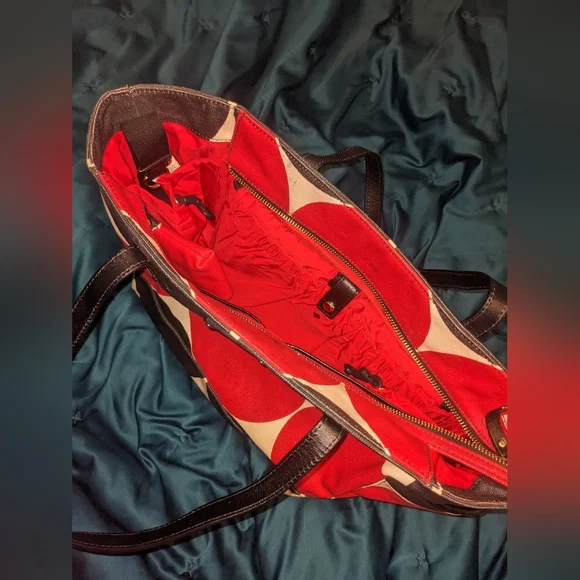 Kate Spade New York Diaper Bag/Tote Bag red and black - Picture 3 of 3